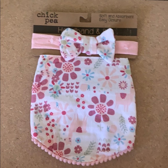 🌸 Adorable Soft Pink Headband and Bib set NWT - Picture 2 of 6